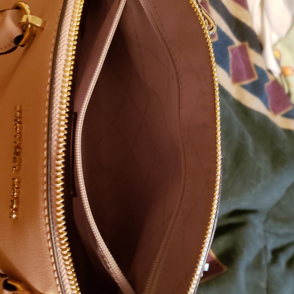 🔥Pink Michael Kors purse🔥 - Picture 6 of 8